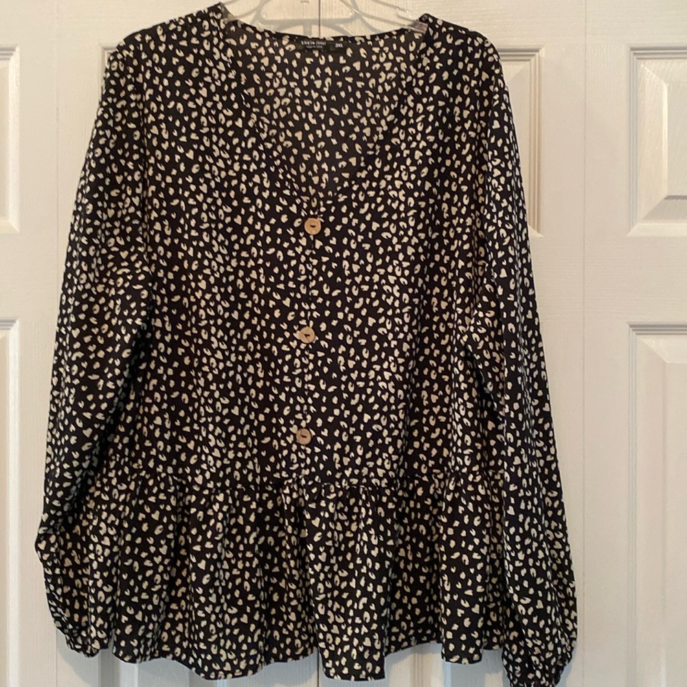 Shein Curve Blouse w/Ruffle